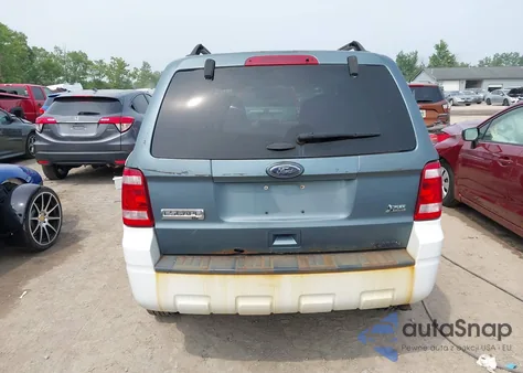 2012 Ford Escape Xlt z USA, uszkodzony, nr VIN 1FMCU9D7XCKB95235